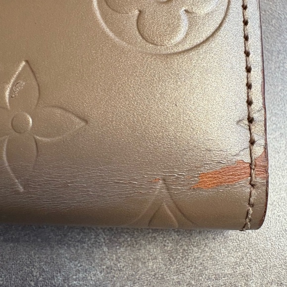 Louis Vuitton Vernis Wallet - Picture 4 of 10